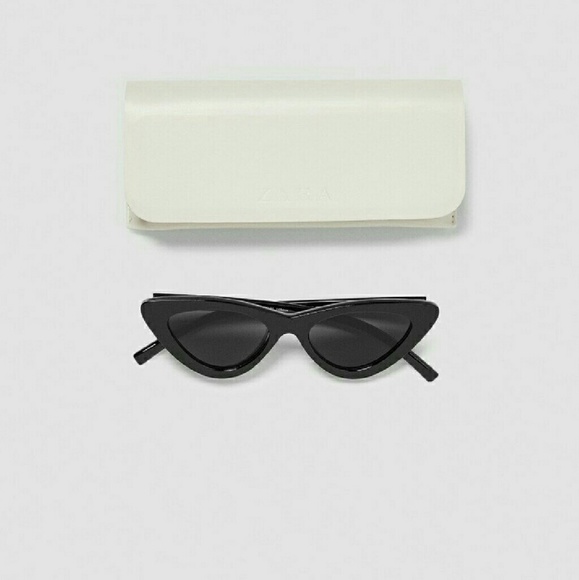 Zara Accessories - Back in stock!!! Famous zara cats eye sunglasses